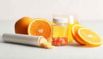 Vitamina C lidhet me më pak vdekje te personat me çrregullime të gjakut
