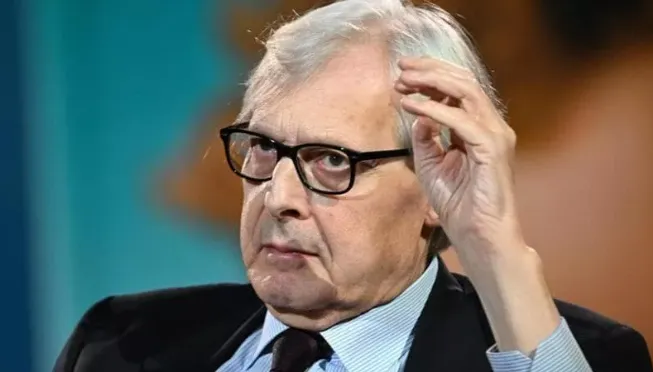 Vittorio Sgarbi në terapi intensive, kritiku i njohur italian i artit në gjendje të rëndë