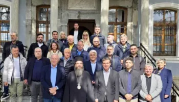 Vizita e zv.ministrit të Brendshëm grek në Korçë: Çdo grek duhet të vijë për të parë rrënjët e popullit tonë
