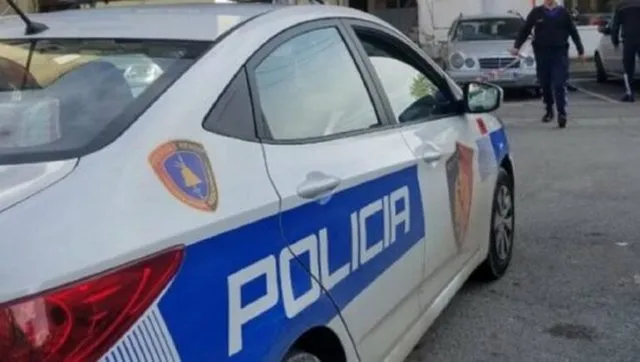 Vodhi makinën e postës në Durrës, arrestohet në Berat 23-vjeçari