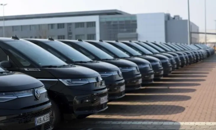 Volkswagen godet rëndë në Kinë, ndërsa Evropia rigjallërohet për automjetet elektrike