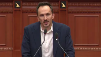 Votimi për 46 bashki, Muçi në Kuvend: Jam shumë kurioz të shoh ngjyrën e kartonit të Braçes