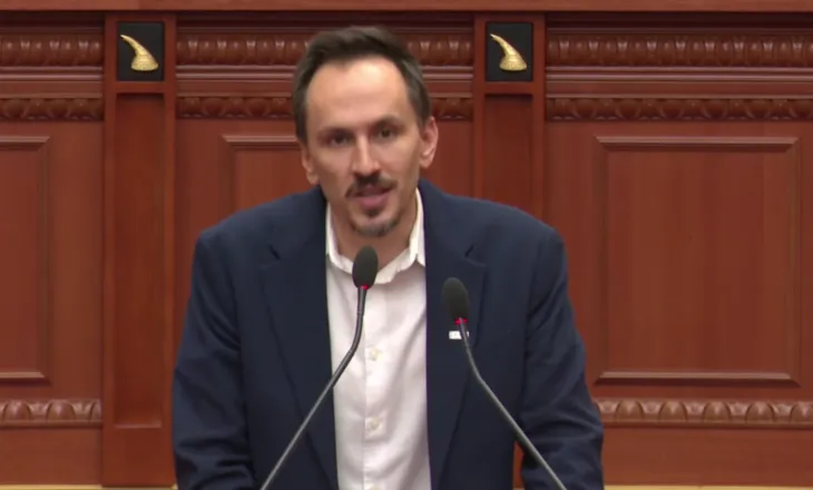 Votimi për 46 bashki, Muçi në Kuvend: Jam shumë kurioz të shoh ngjyrën e kartonit të Braçes