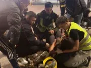 Vullnetarja që ndihmon të lënduarit e protestës asfiksohet nga gazi lotsjellës