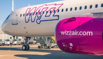 ‘Wizz Air’ braktisi pasagjerët, shqiptarët mbeten në aeroportin e Barcelonës: Kemi 2 ditë këtu, askush nuk përgjigjet