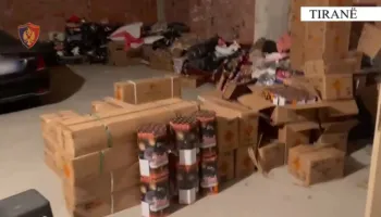 Zbulohet një banesë ku magazinoheshin lëndë piroteknike, dyshohet se furnizonin protestuesit