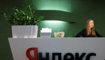Zelensky thotë se sulmet ndaj Yandexit paralizuan botët pro-Kremlinit, por ekspertët dyshojnë