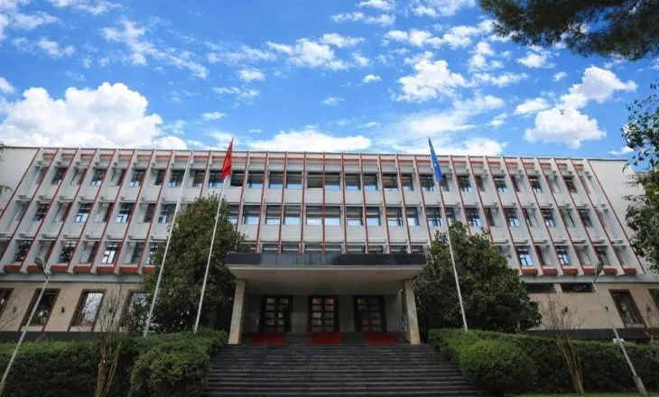 Zgjedhjet në Serbi, Ministria e Jashtme: Gati të bashkëpunojmë, përgjegjësi normalizimi i marrëdhënieve me Kosovën