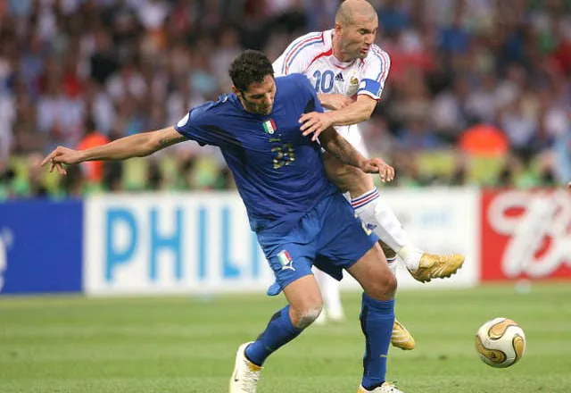 Zidane përballë Italisë për herë të parë që nga incidenti me Materazzi: S’është vetëm ai moment, Juventus i rëndësishëm për mua