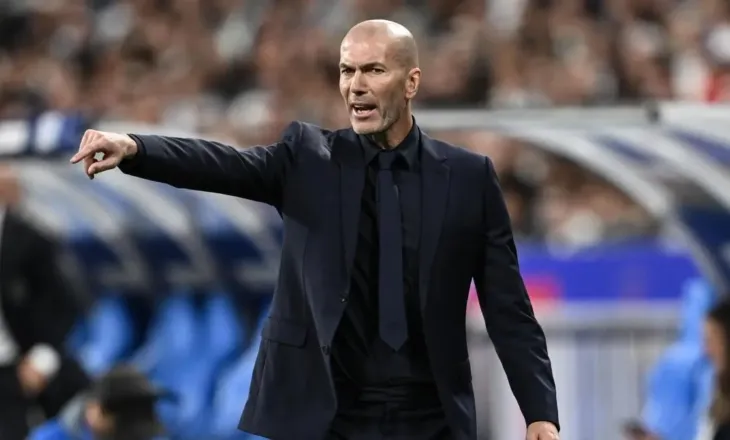 Zinedine Zidane i bën një tjetër “nder” mesfushorit 23-vjeçar, Real Madrid në mëdyshje